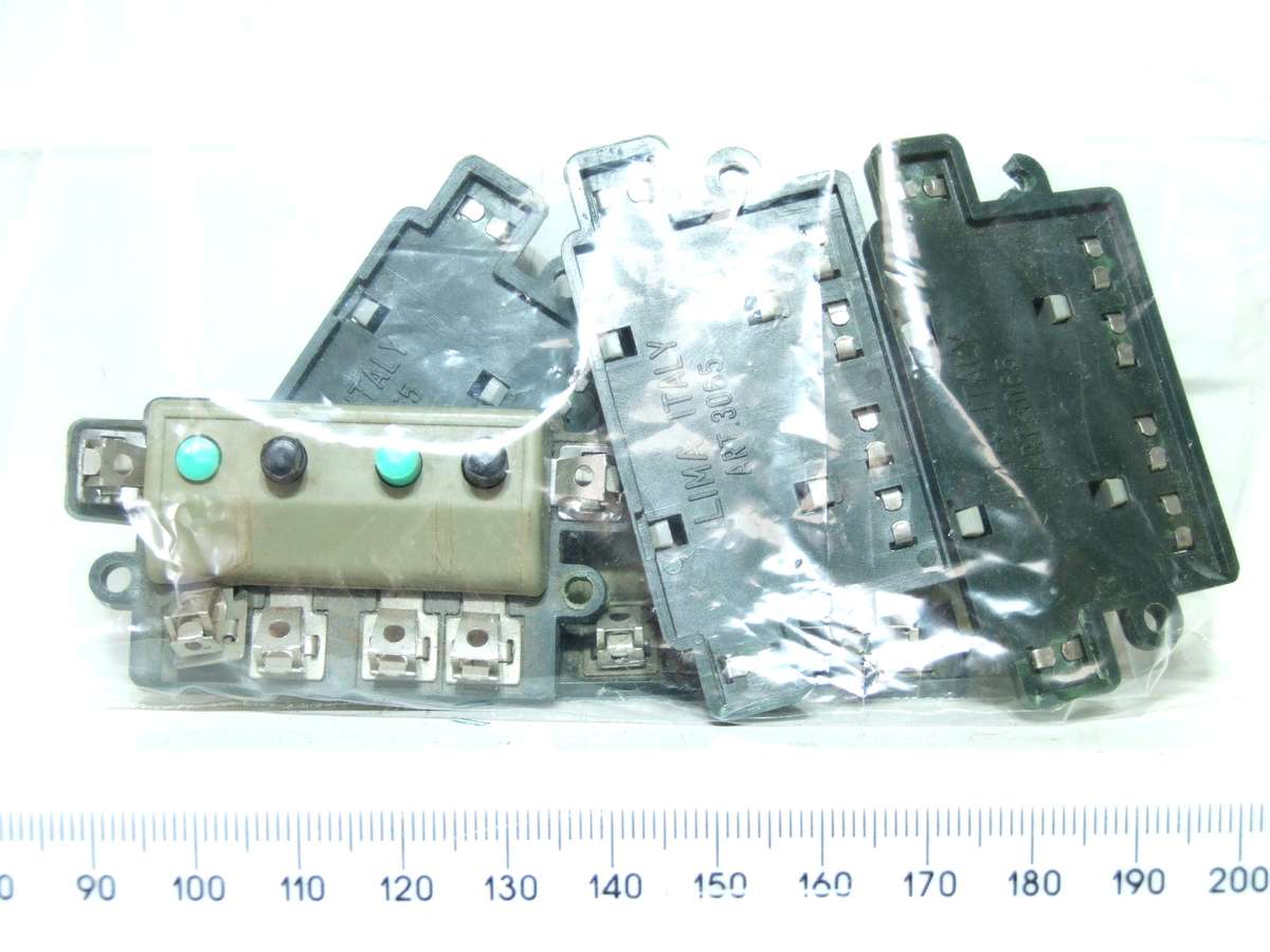 LIMA HO/OO: These Five Push to Activate Point Switches are in decent used condition.