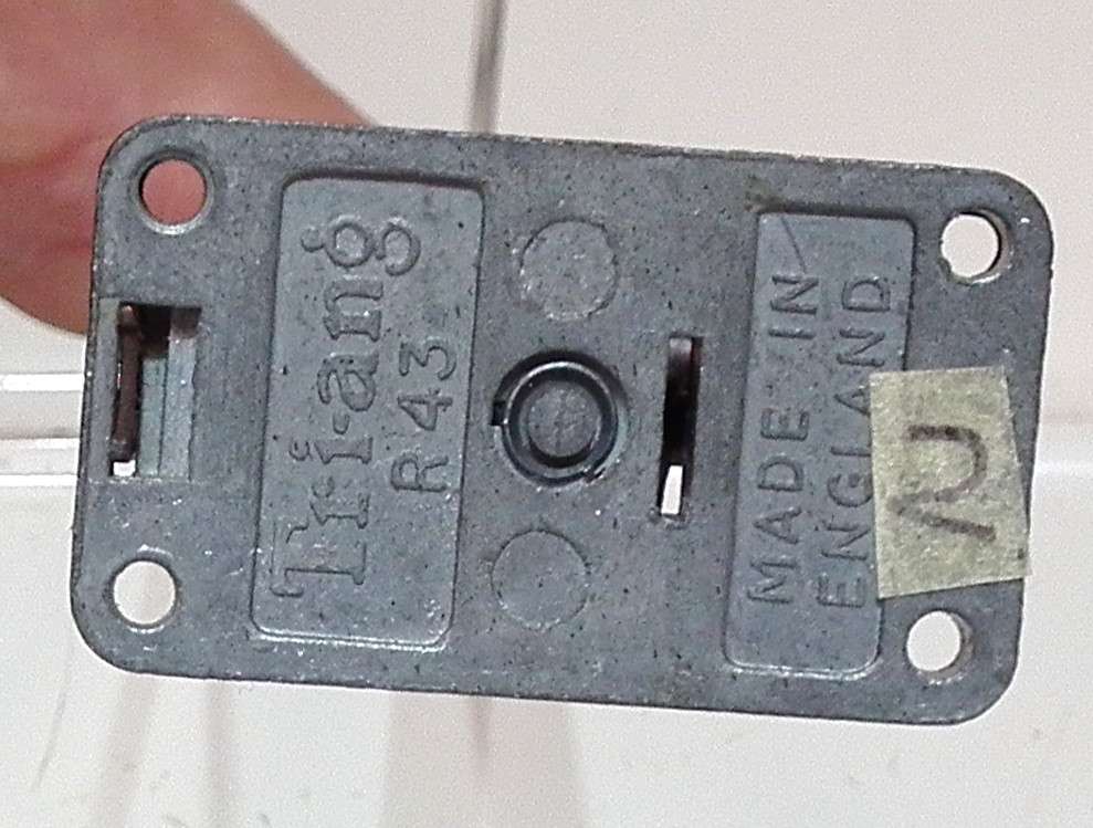 TRI-ANG OO: Vintage Single Mast Railway Signal(R43) in Fair Used condition(England)