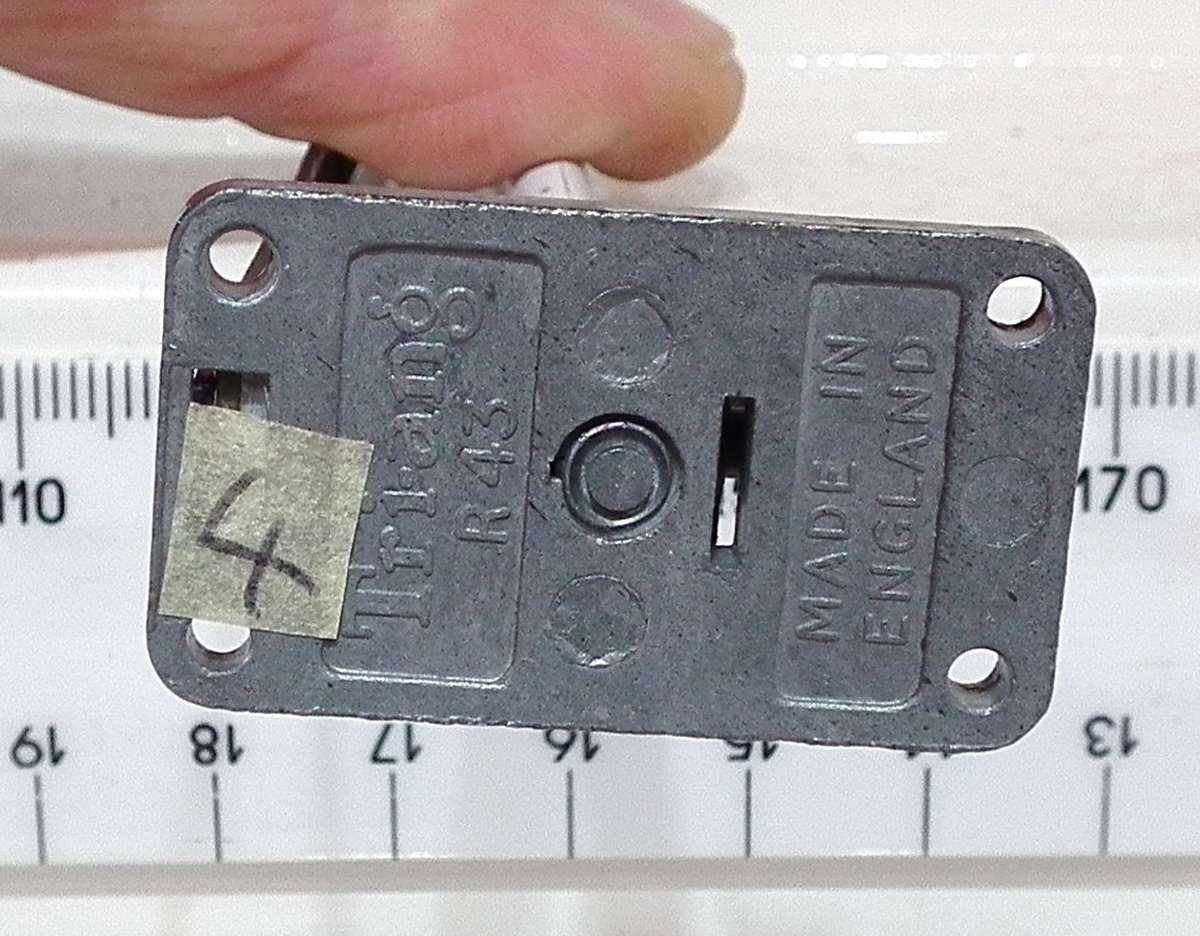 TRI-ANG OO: Vintage Single Mast Railway Signal(R43) in Fair Used condition(England)