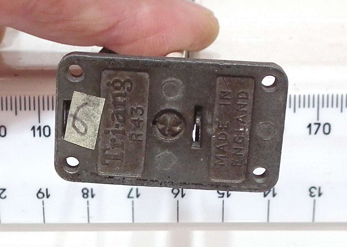 TRI-ANG OO: Vintage Single Mast Railway Signal(R43) in Fair Used condition(England)