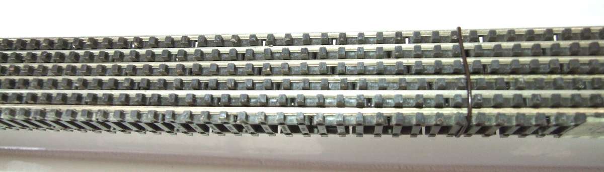 PECO N: This 6pc Nickel Silver Flex Track is in Fair Used Condition.(England)