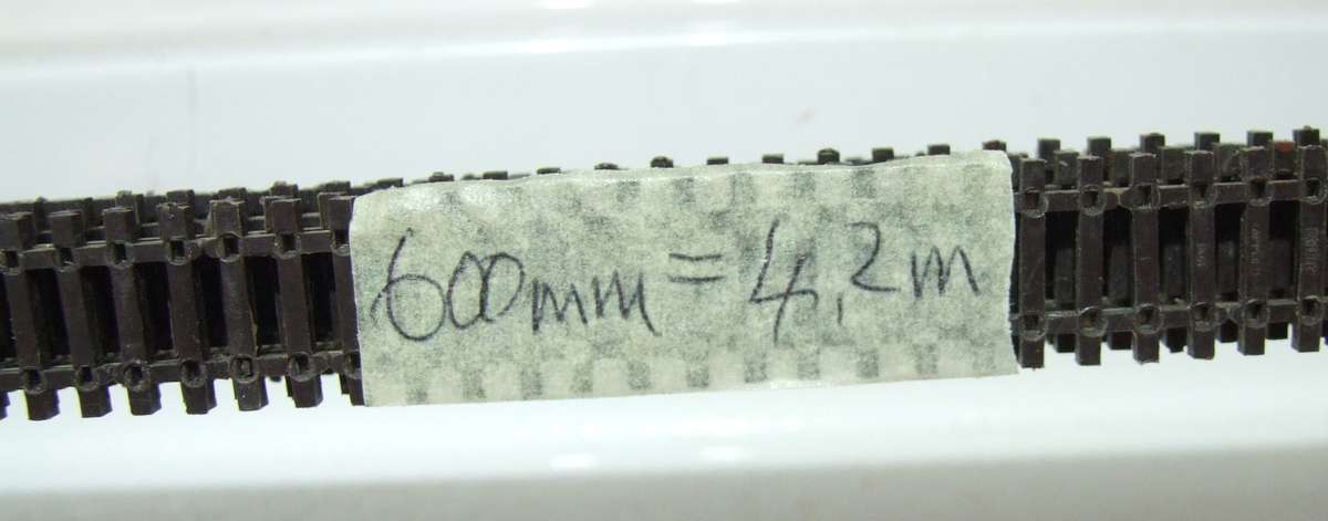 PECO N: This 7pc 600mm Long Nickel Silver Flex Track is in Fair Used Condition.(England)