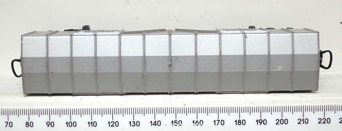 LIMA HO: SAR Silver OZ Wagon in Good Un-Boxed, Used Condition (Italy)