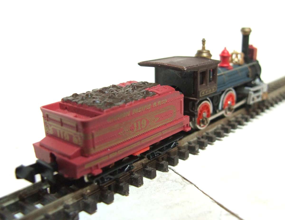 BACHMANN N:  Vintage "UNION PACIFIC RD" 4-4-0 Steam Locomotive in Good Boxed condition (USA)