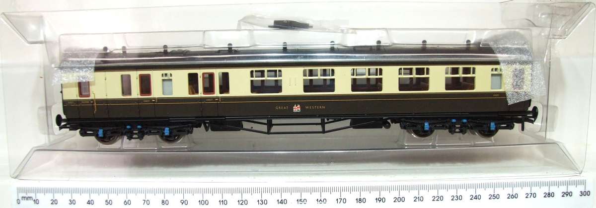 BACHMANN OO: Vintage GWR Brake Composite Coach Mint in Box condition.