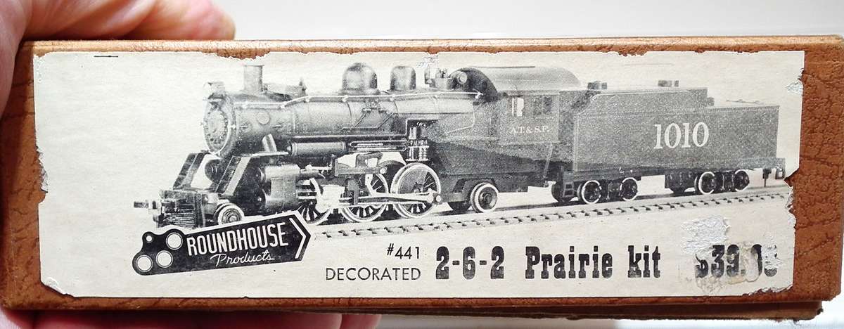 ROUNDHOUSE HO: Detailed Metal 2-6-2 AT&FS Steam Loco with Tender in Good Running Condition.(USA)