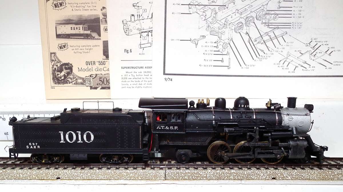 ROUNDHOUSE HO: Detailed Metal 2-6-2 AT&FS Steam Loco with Tender in Good Running Condition.(USA)