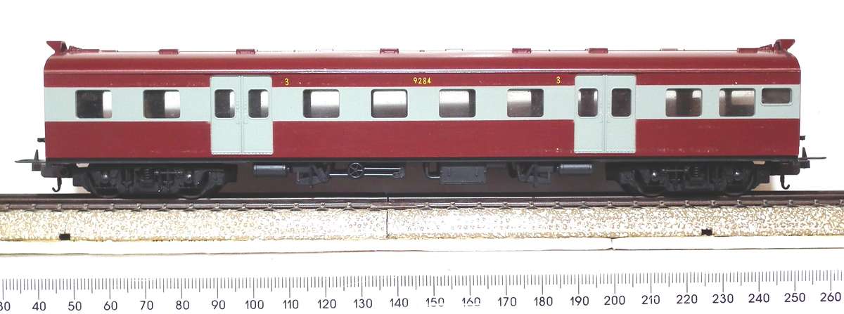 LIMA HO: SAR Suburban 3rd Class Passenger Coach in Like New Boxed condition(Italy)