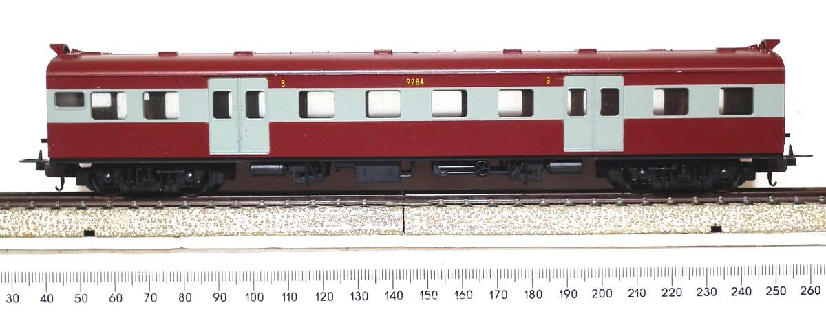 LIMA HO: SAR Suburban 3rd Class Passenger Coach in Like New Boxed condition(Italy)