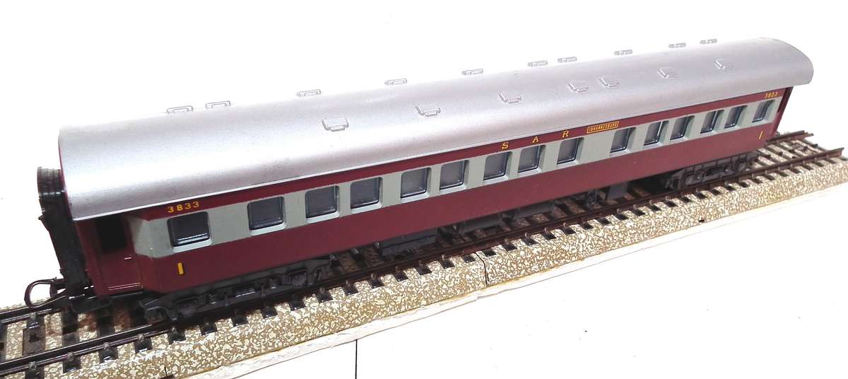 LIMA HO: SAR `Trans Karoo JOHANNESBURG` 1st Class Coach in Good, Used and Un-boxed condition(Italy)