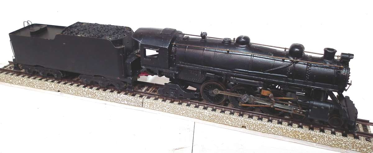 VARNEY OO: Detailed All Metal 4-6-2 Steam Loco with Tender in Fair Running Condition.(USA)