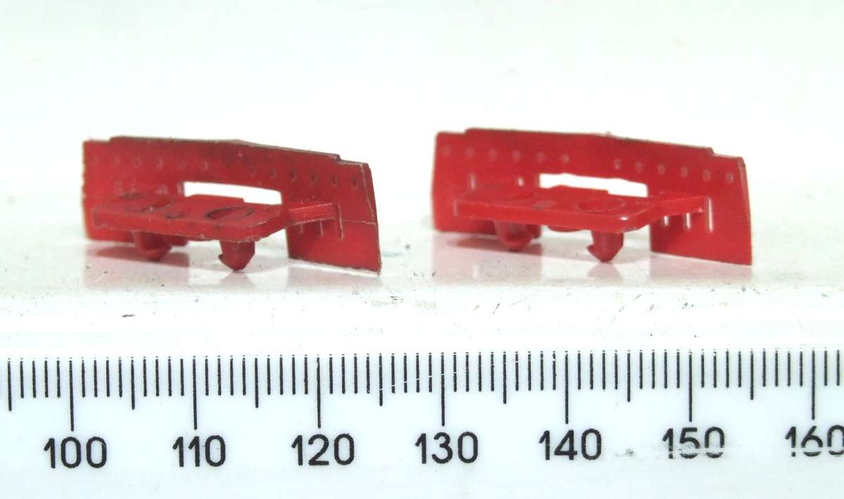 LIMA HO: SAR E5 `Trans Karoo` Locomotive cowcatchers in Fair un-boxed condition for Parts.(Italy)