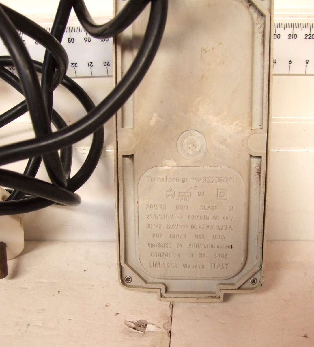 LIMA POWER SUPPLY:  220V/12.5V DC Power Supply/Controller in good un-boxed condition(Italy)