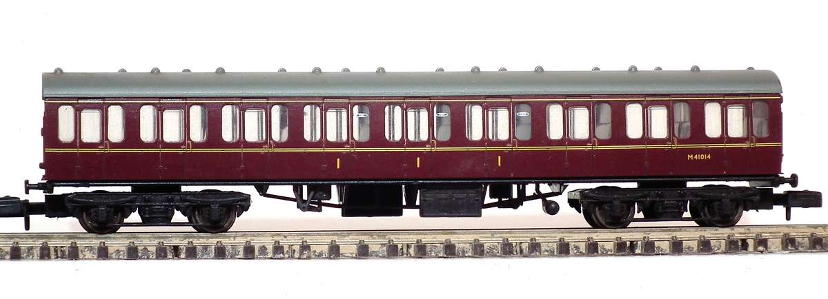 GRAFAR N:  Vintage "LMS" Steam Train Set in Very Good Un-Boxed condition (Brittan/China)