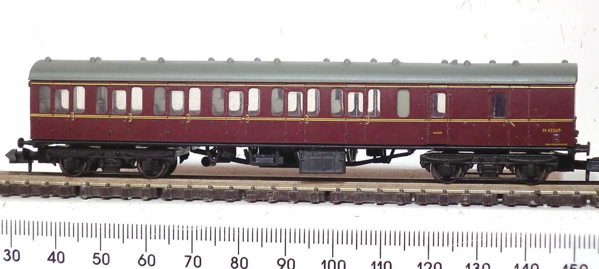 GRAFAR N:  Vintage "LMS" Steam Train Set in Very Good Un-Boxed condition (Brittan/China)