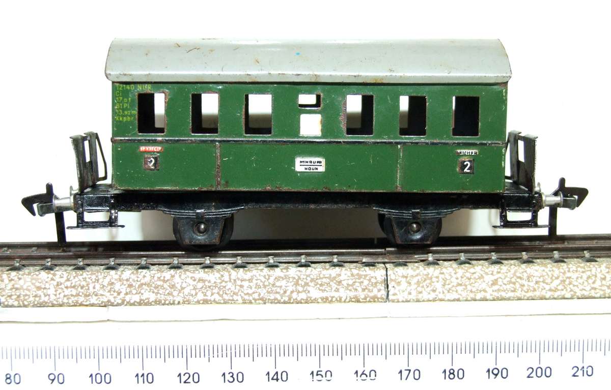 FLEISCHMANN HO: Vintage Tin Metal Passenger Wagon in Fair Un-Boxed, Used Condition (GR)