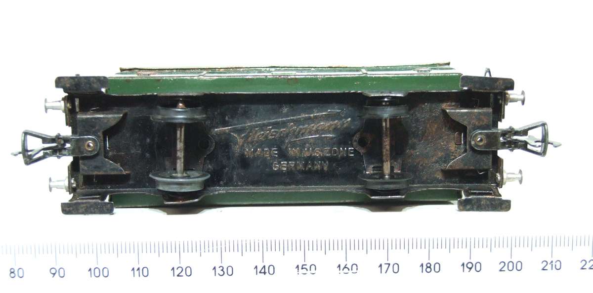 FLEISCHMANN HO: Vintage Tin Metal Passenger Wagon in Fair Un-Boxed, Used Condition (GR)