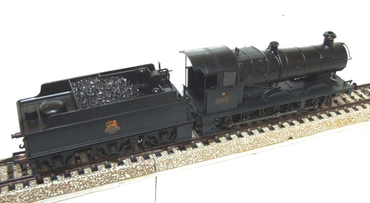 BACHMANN OO: Vintage Class 2253 Collet Steam Locomotive in Like New Running, boxed Condition.
