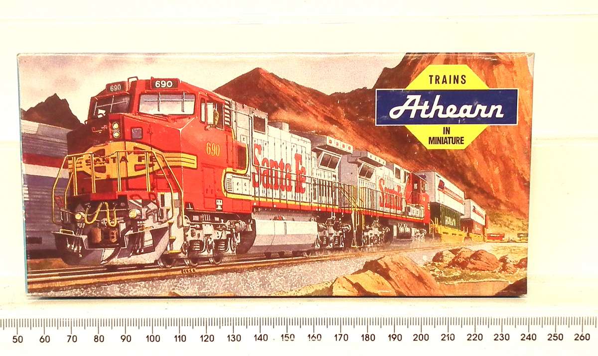 ATHEARN HO: Great Northern Caboose(1260) in New Old Stock in Boxed condition.(USA)