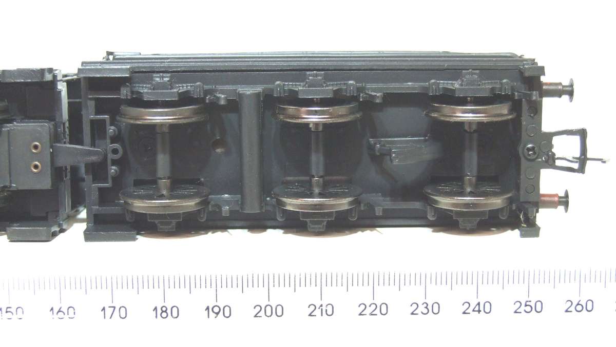 BACHMANN OO: Vintage Class 2253 Collet Steam Locomotive in Like New Running, boxed Condition.