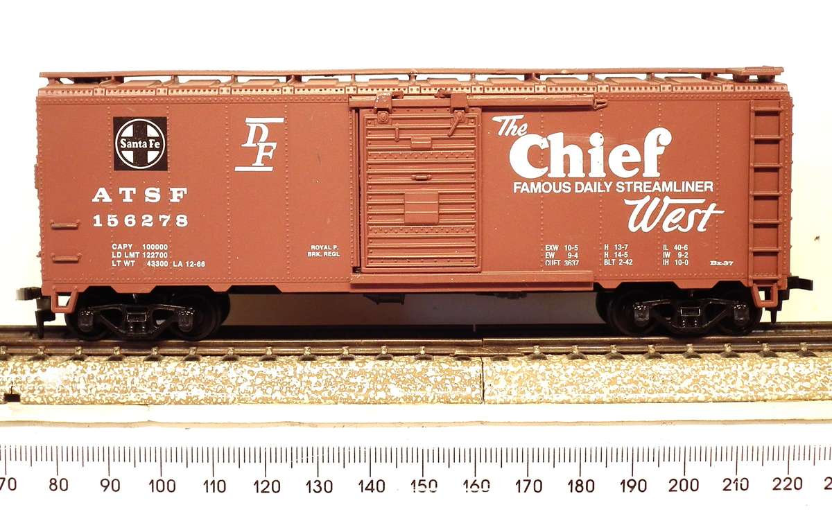 ATHEARN HO: ATFS CHIEF 40' Box Car(5016) in New Old Stock Boxed condition.(USA)