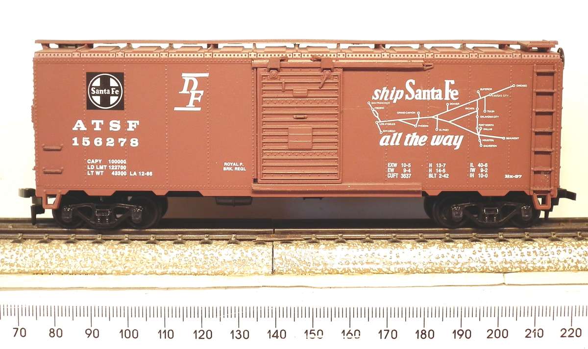 ATHEARN HO: ATFS CHIEF 40' Box Car(5016) in New Old Stock Boxed condition.(USA)