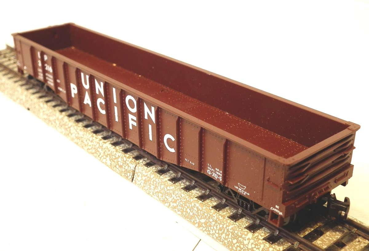 ATHEARN HO: UP 40' Gondola in New Old Stock Boxed condition.(USA)