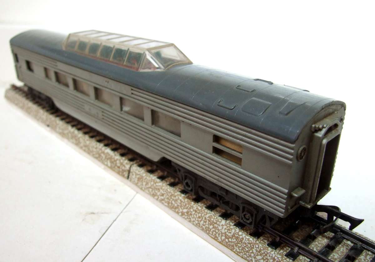 TRI-ANG OO: Vintage Observation Coach in Fair Un-Boxed condition(England)