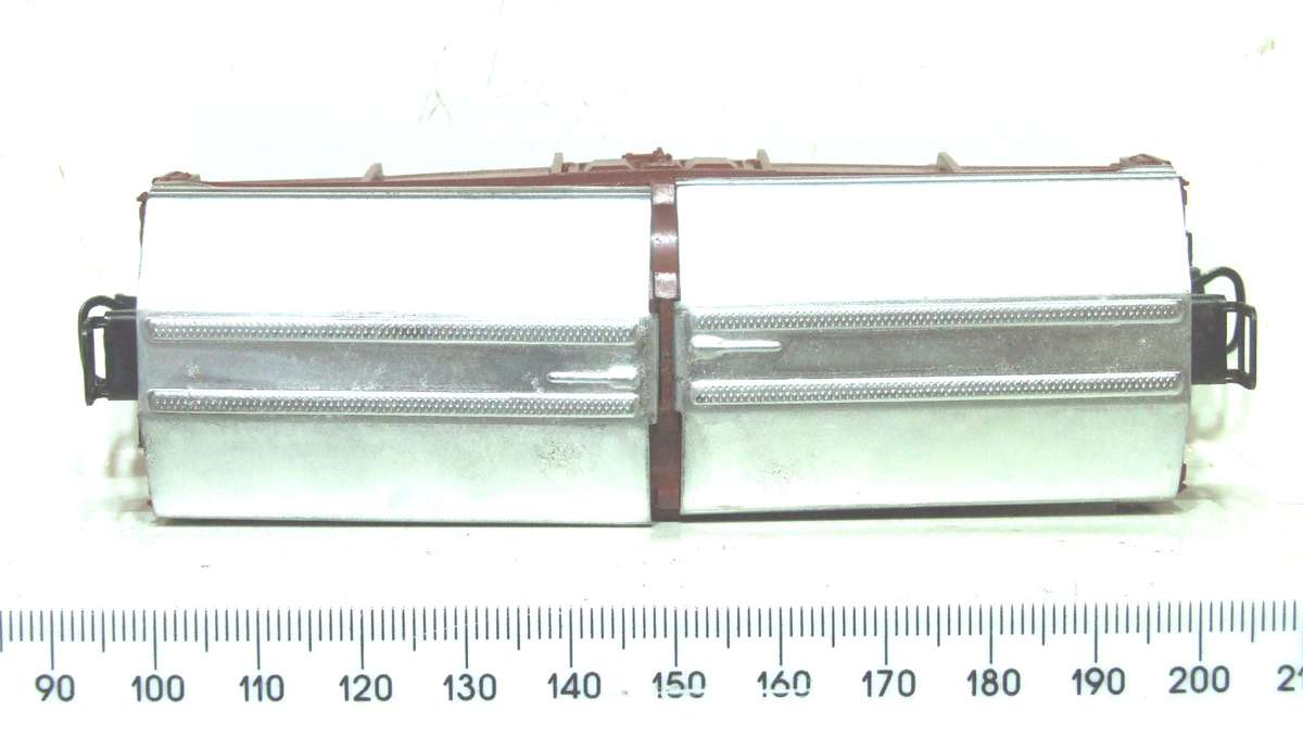 MARKLIN HO: Vintage `DB` Closed Freight Wagon in Fair Boxed condition (Germany)