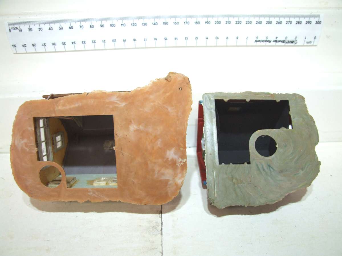 SCENERY HO:  2x European Style Plastic Houses in Good Used Condition.