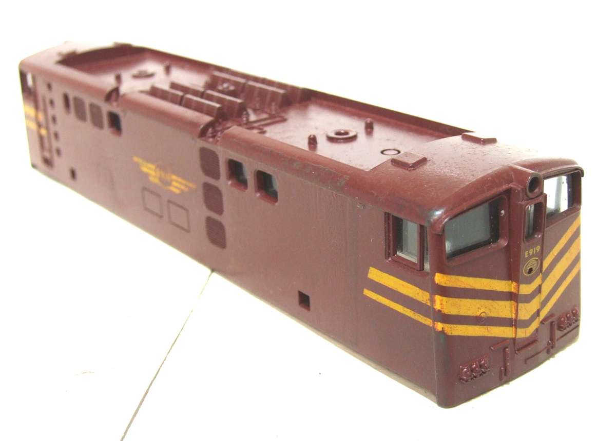 LIMA HO: Brown SAR `Trans Karoo` E5 Loco Body in Fair condition for Parts or Repair.(Italy)