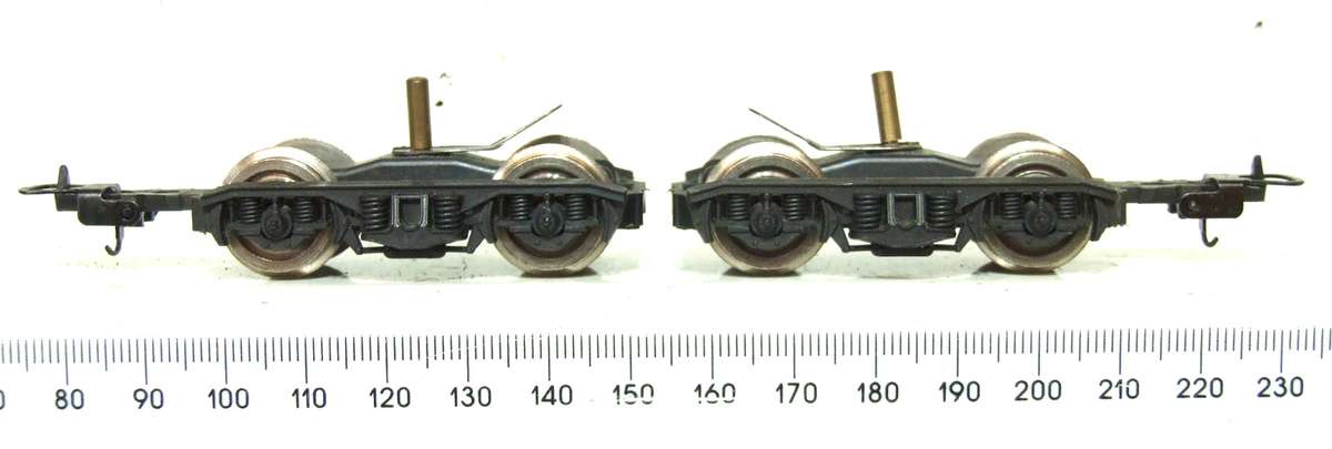 LIMA HO: SAR E5 Dummy Loco Bogeys  in Good Condition for Parts.(Italy)