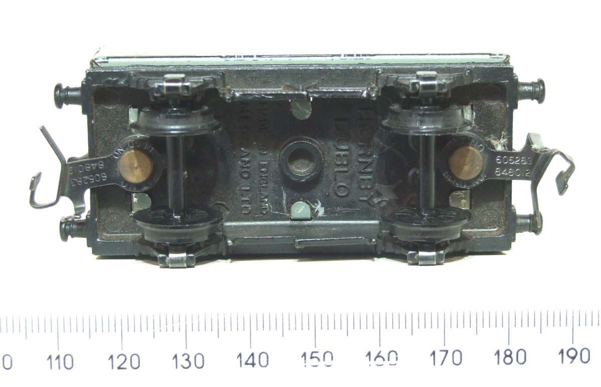 HORNBY DUBLO OO: Vintage English All Metal Freight Car in Good Un-Boxed condition(England)