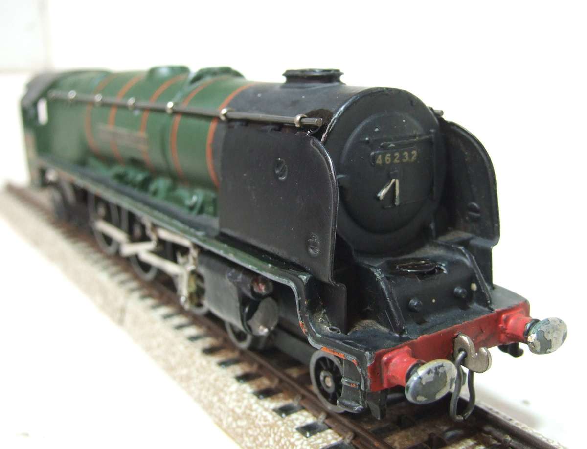 HORNBY DUBLO OO: Heavy Vintage 4-6-2 Steam Locomotive in Fair Running Condition.(England)