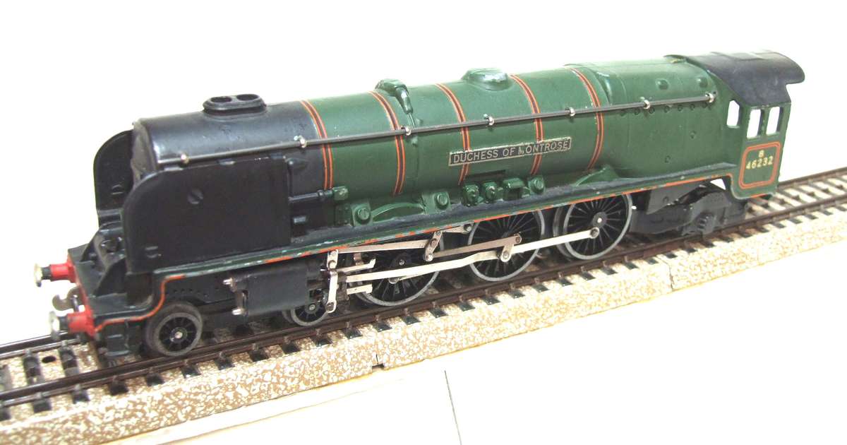 HORNBY DUBLO OO: Heavy Vintage 4-6-2 Steam Locomotive in Fair Running Condition.(England)
