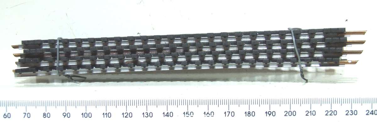 LIMA HO: 2x Pairs of Compensation Steel Track in Fair Used un-boxed condition.(Italy))