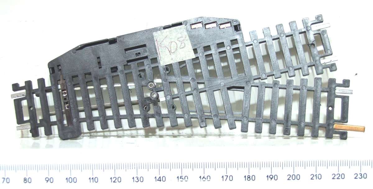 LIMA HO/OO:  Steel Electro-Magnetic LH Point in Good Used and Un-Boxed Condition.(Italy)