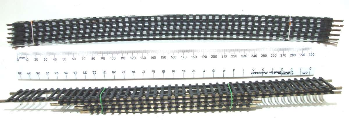 LIMA HO: 9pc 333mm R431 Curved Steel Tracks +Strait Flex in Fair Used un-boxed condition.(Italy))