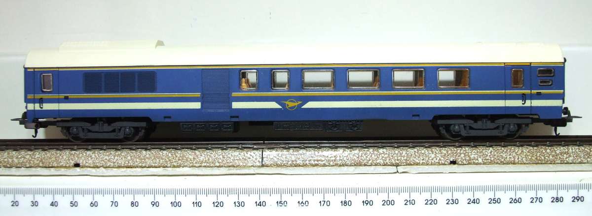 LIMA HO: SAR "Blue Train Composite Coach" in LIKE NEW Condition in the Box (Italy)