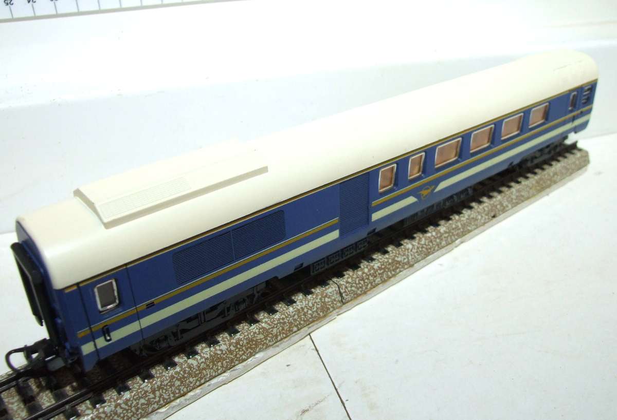 LIMA HO: SAR "Blue Train Composite Coach" in LIKE NEW Condition in the Box (Italy)
