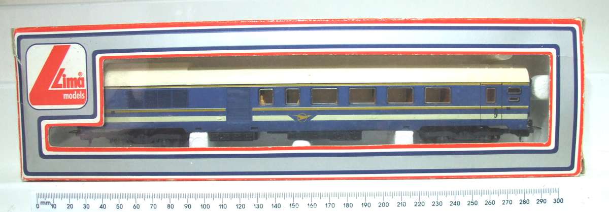 LIMA HO: SAR "Blue Train Composite Coach" in LIKE NEW Condition in the Box (Italy)