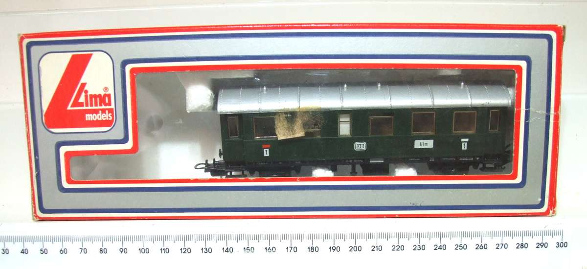 LIMA HO:  European DB 1st Class Passenger Coach in Good Boxed condition.(Italy)