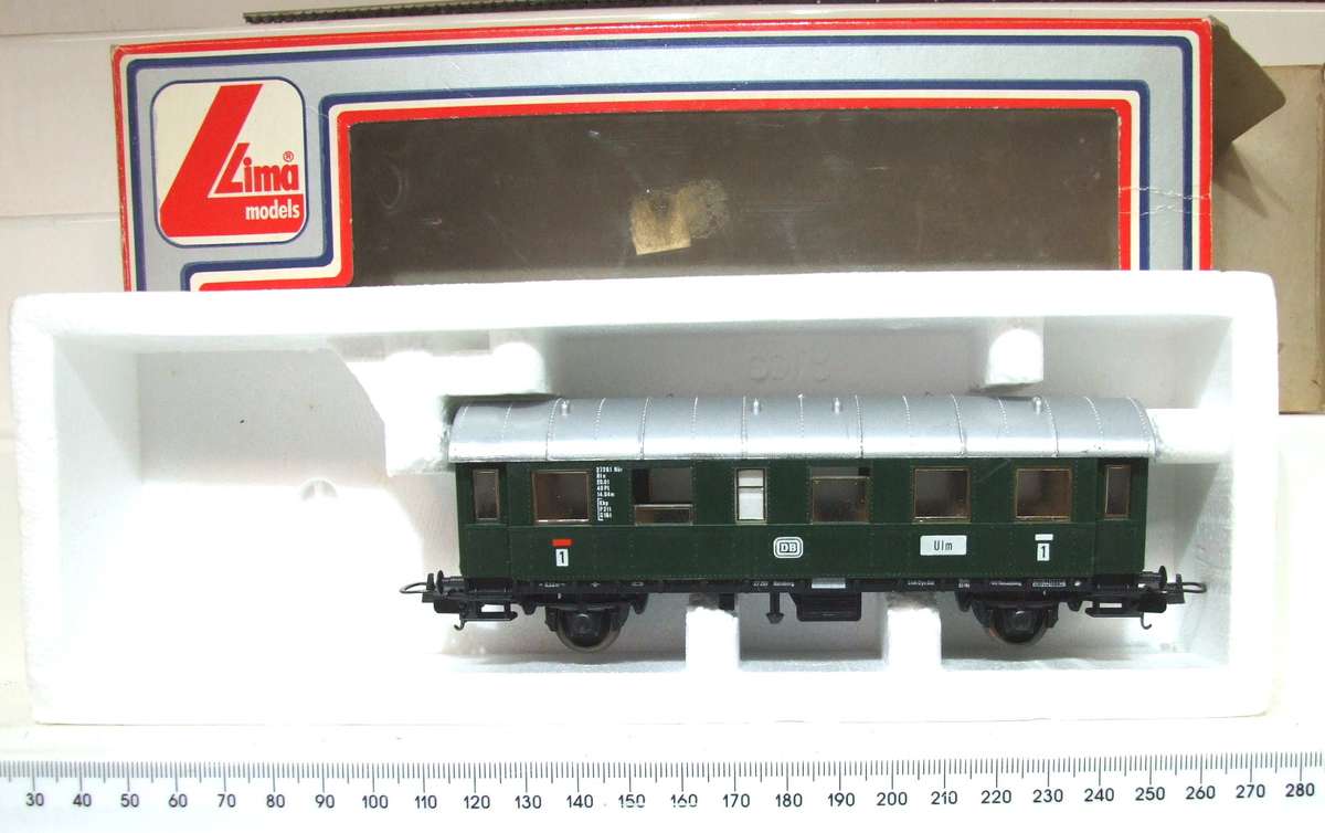LIMA HO:  European DB 1st Class Passenger Coach in Good Boxed condition.(Italy)