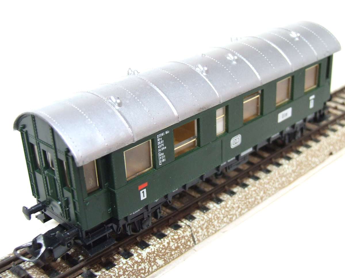 LIMA HO:  European DB 1st Class Passenger Coach in Good Boxed condition.(Italy)