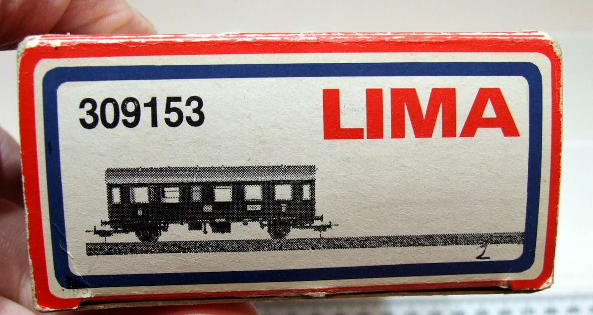 LIMA HO:  European DB 1st Class Passenger Coach in Fair Boxed condition.(Italy)