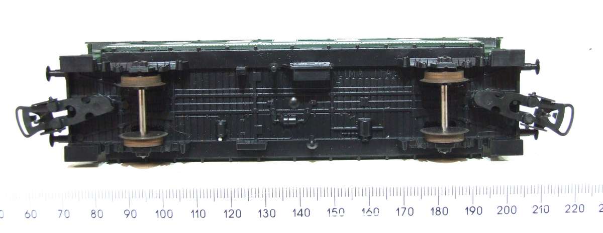 LIMA HO:  European DB 1st Class Passenger Coach in Fair Boxed condition.(Italy)