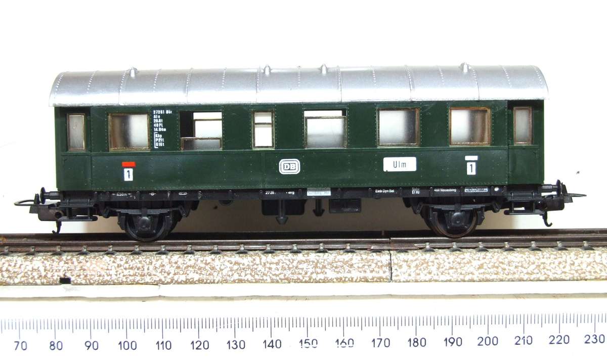 LIMA HO:  European DB 1st Class Passenger Coach in Fair Boxed condition.(Italy)