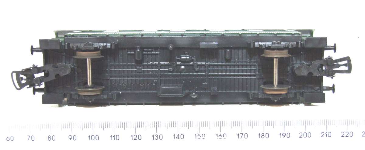 LIMA HO:  European DB 1st Class Passenger Coach in Fair Boxed condition.(Italy)