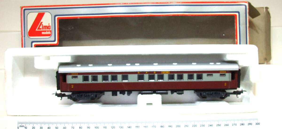 LIMA HO: SAR `Trans Karoo Cape Town` 2nd Class Coach in Very Good, Boxed condition(Italy)