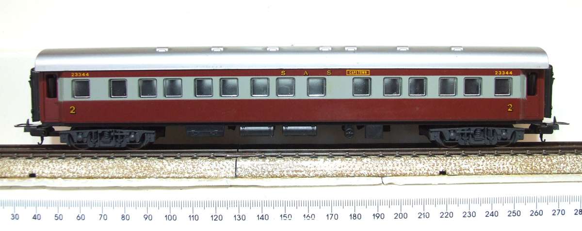 LIMA HO: SAR `Trans Karoo Cape Town` 2nd Class Coach in Very Good, Boxed condition(Italy)